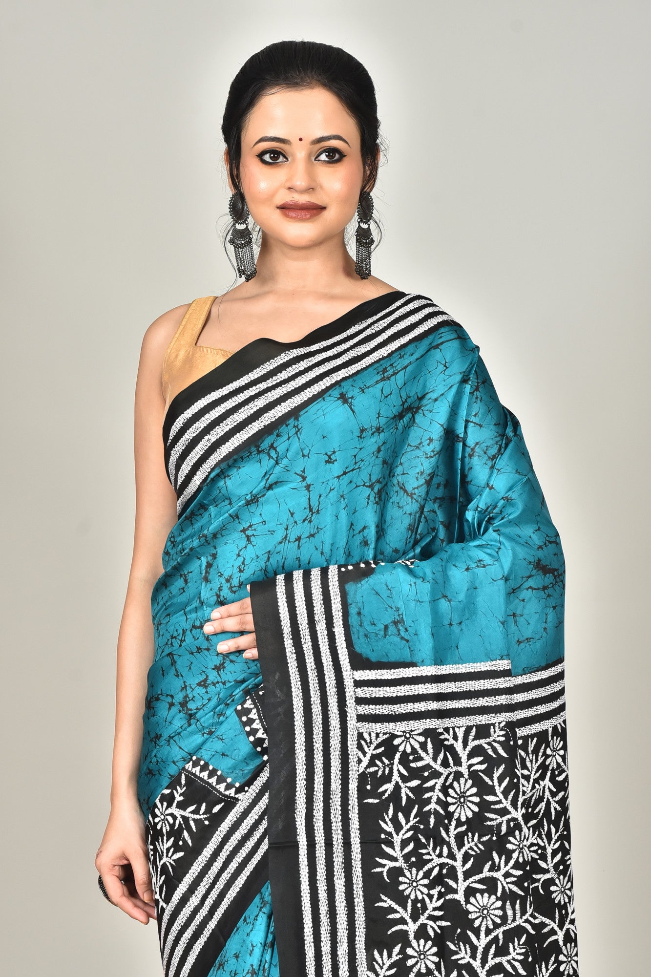 BANGALORE SILK BATIK KANTHA SAREE Thumbnail