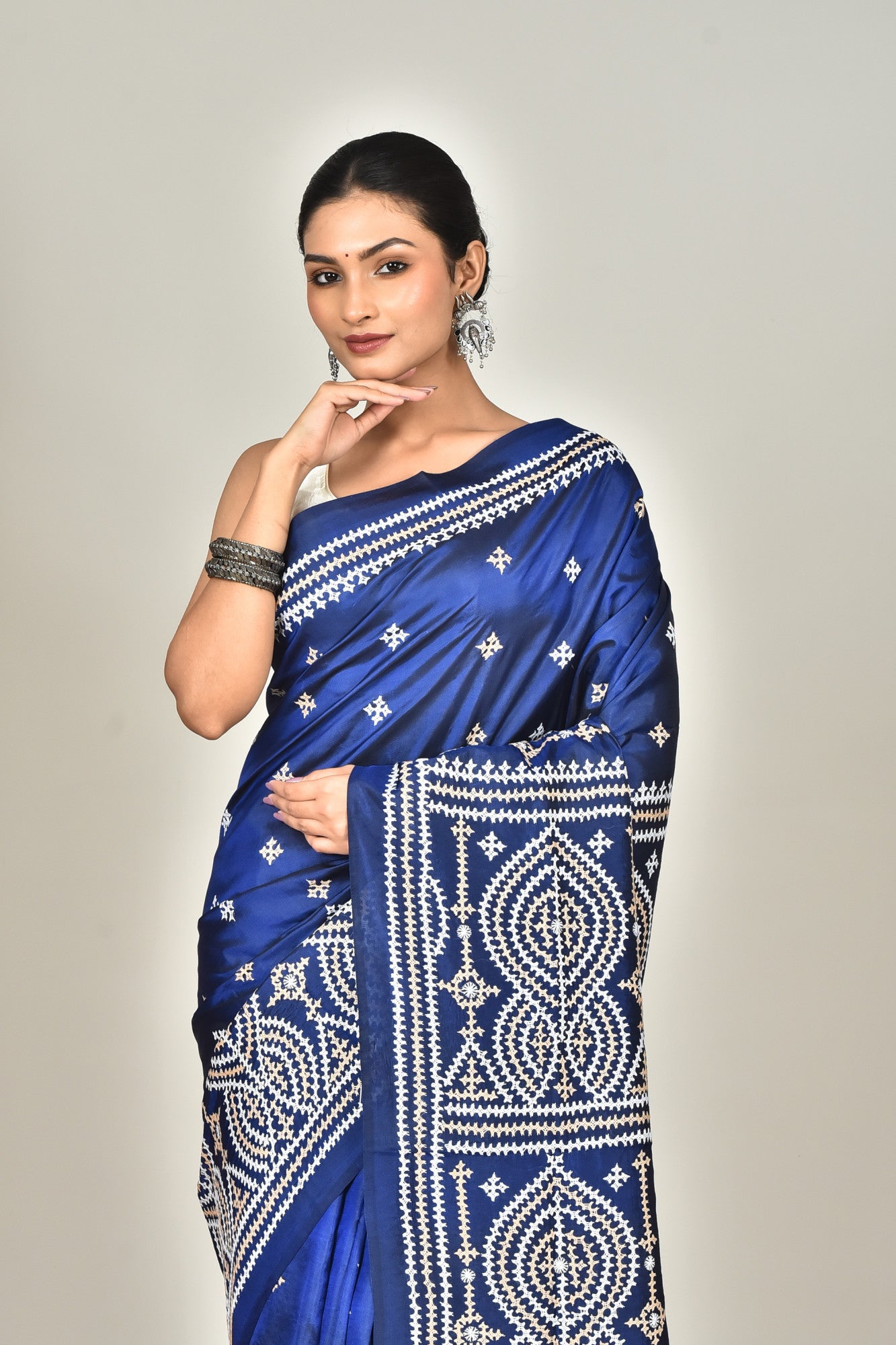 BANGALORE SILK GUJRATI STITCH SAREE Thumbnail