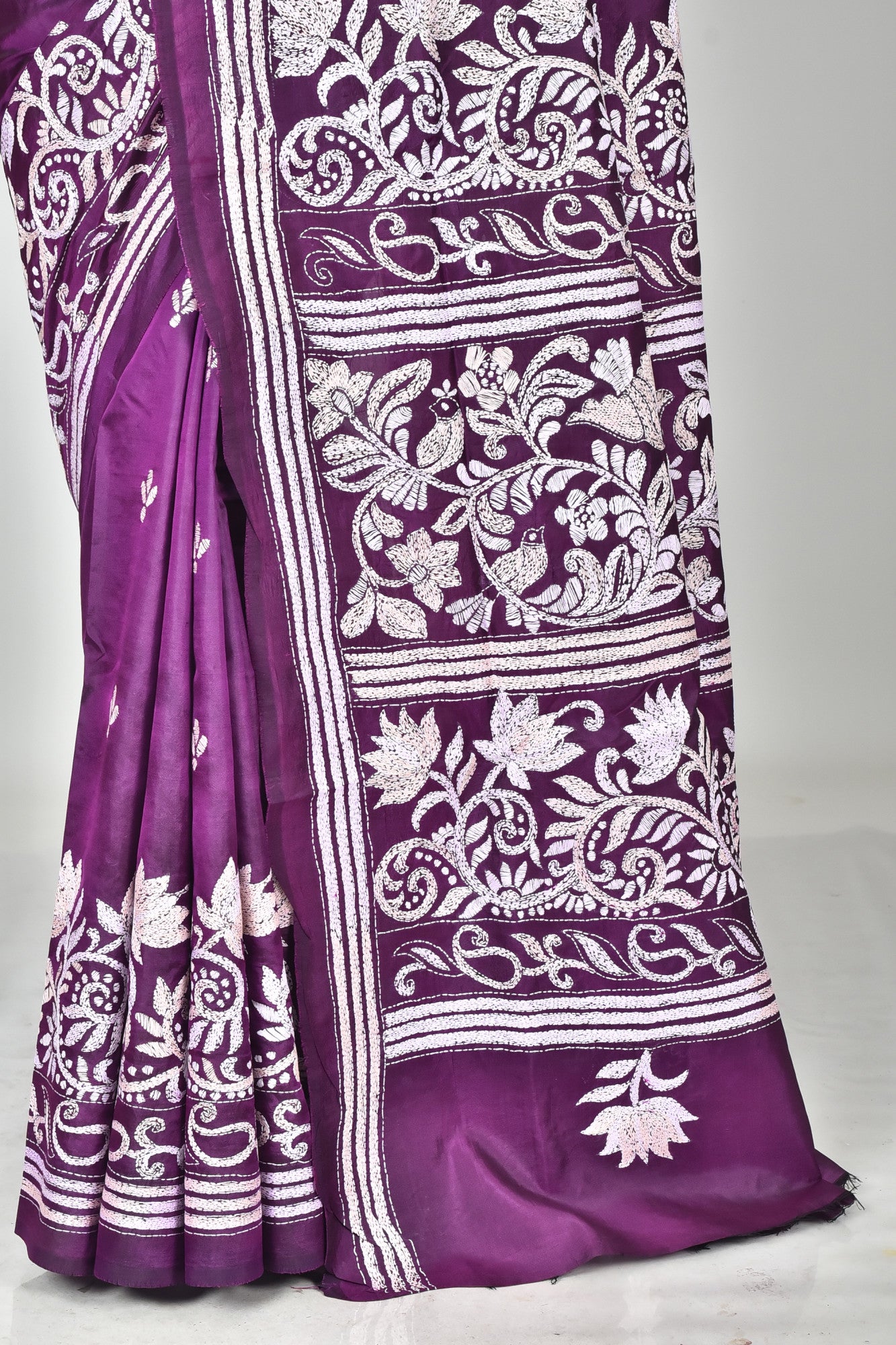 BANGALORE SILK KANTHA SAREE Thumbnail