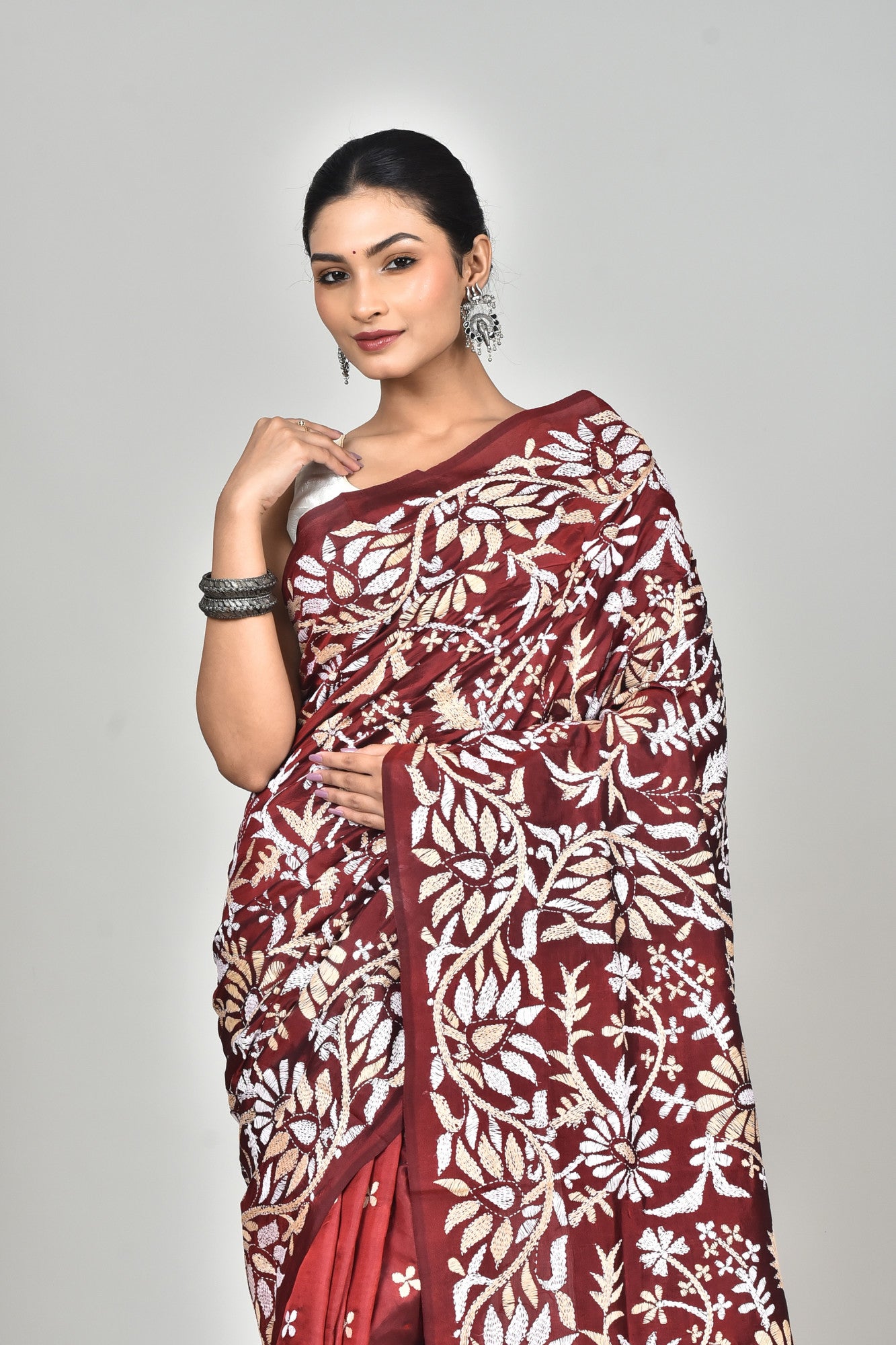 BANGALORE SILK KANTHA SAREE Thumbnail