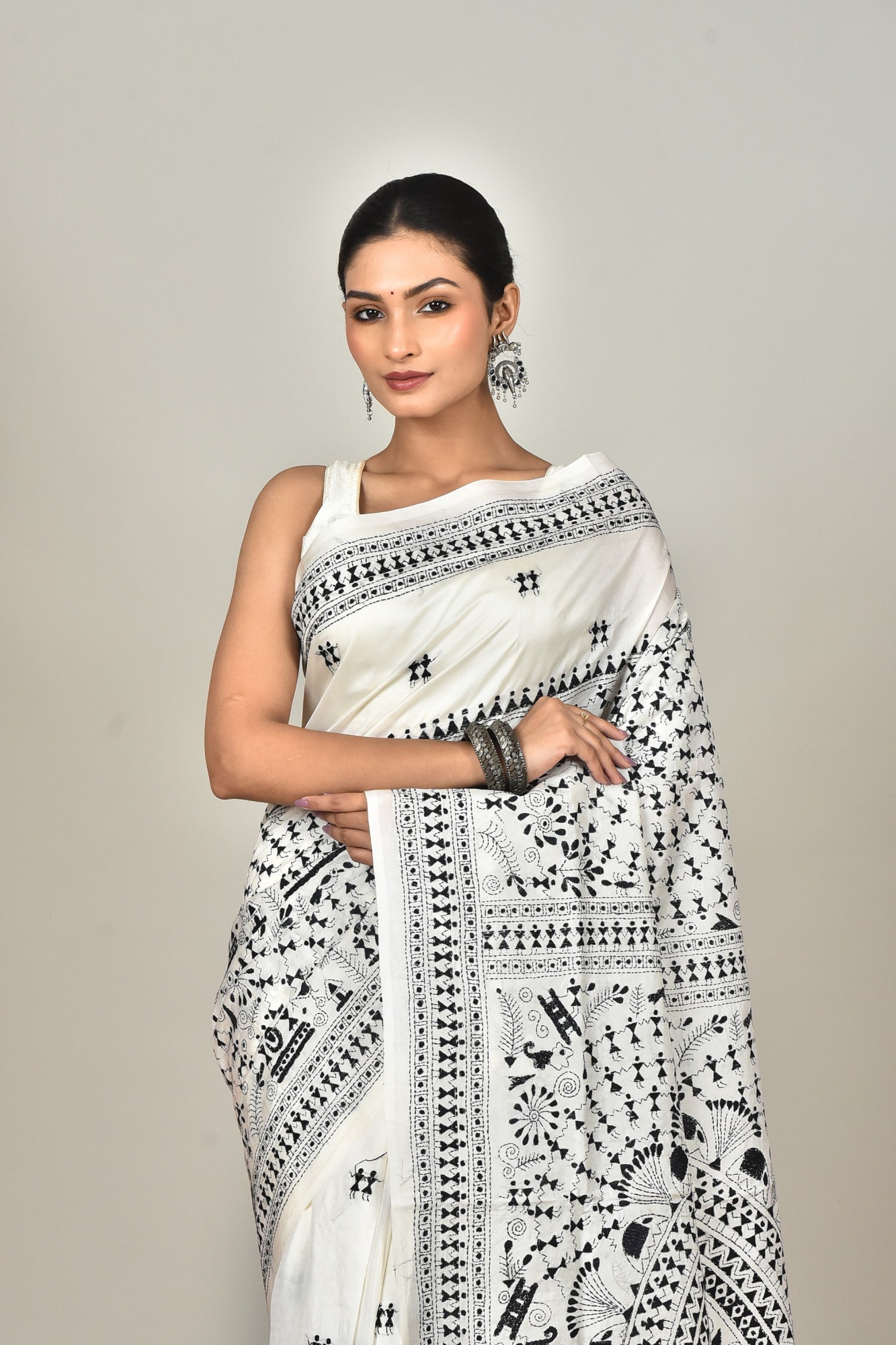 BANGALORE SILK KANTHA SAREE Thumbnail