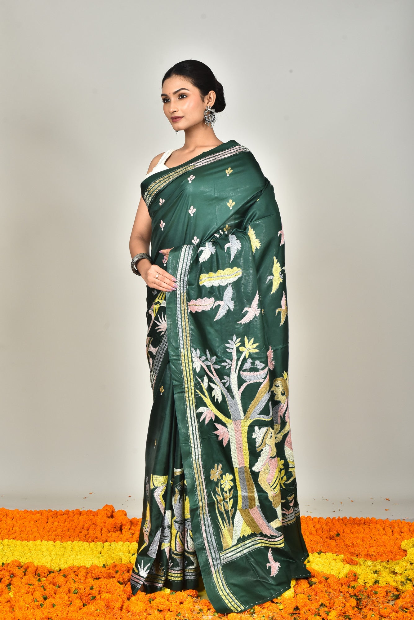 BANGALORE SILK KANTHA SAREE Thumbnail