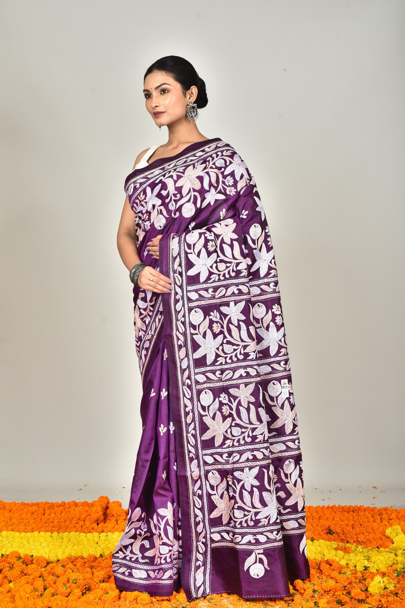 BANGALORE SILK KANTHA SAREE Thumbnail