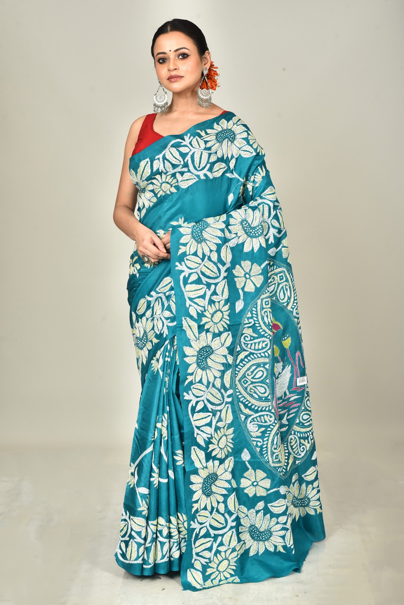 BANGALORE SILK KANTHA SAREE Thumbnail