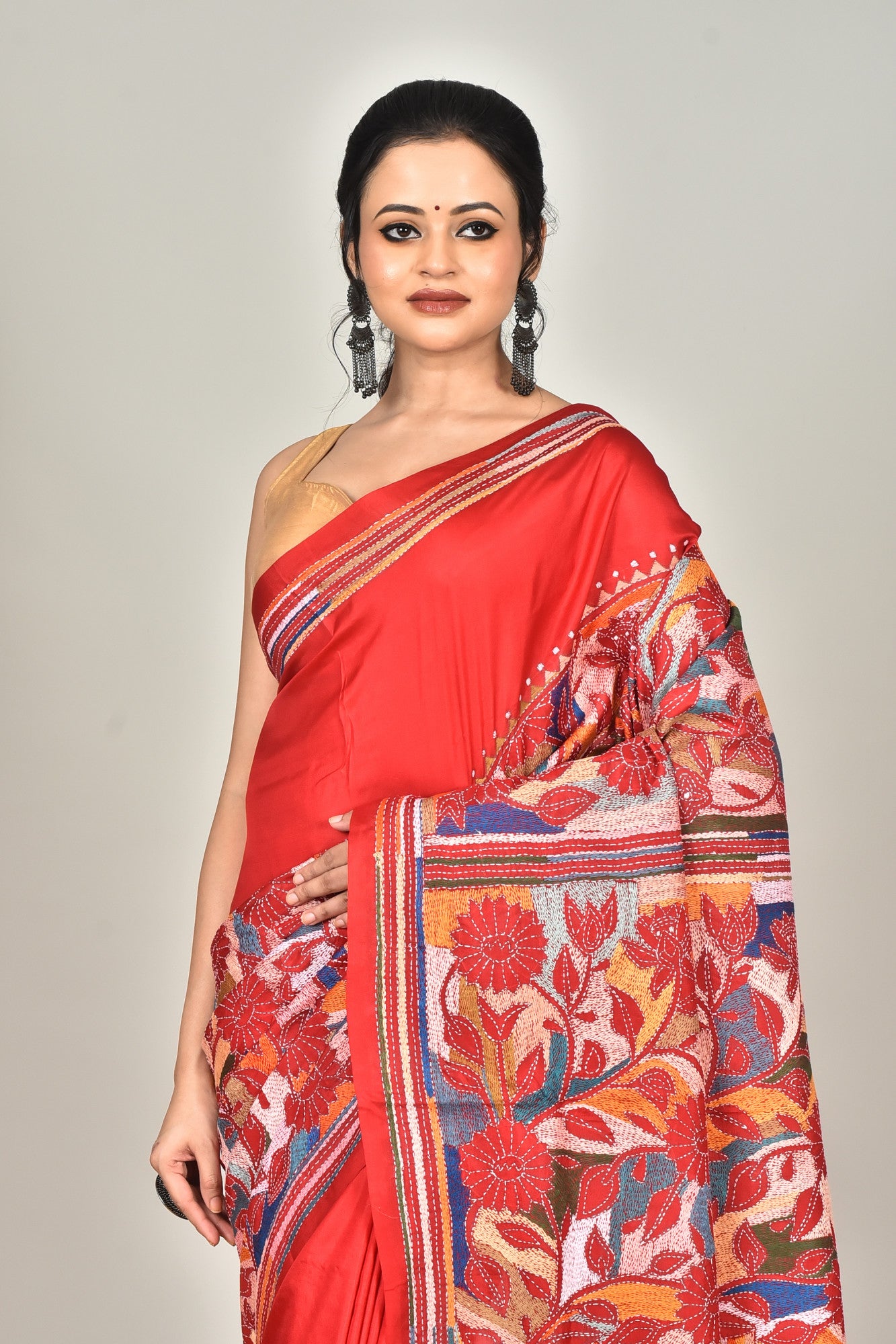 Bangalore Silk Kantha Stitch Saree Red Thumbnail