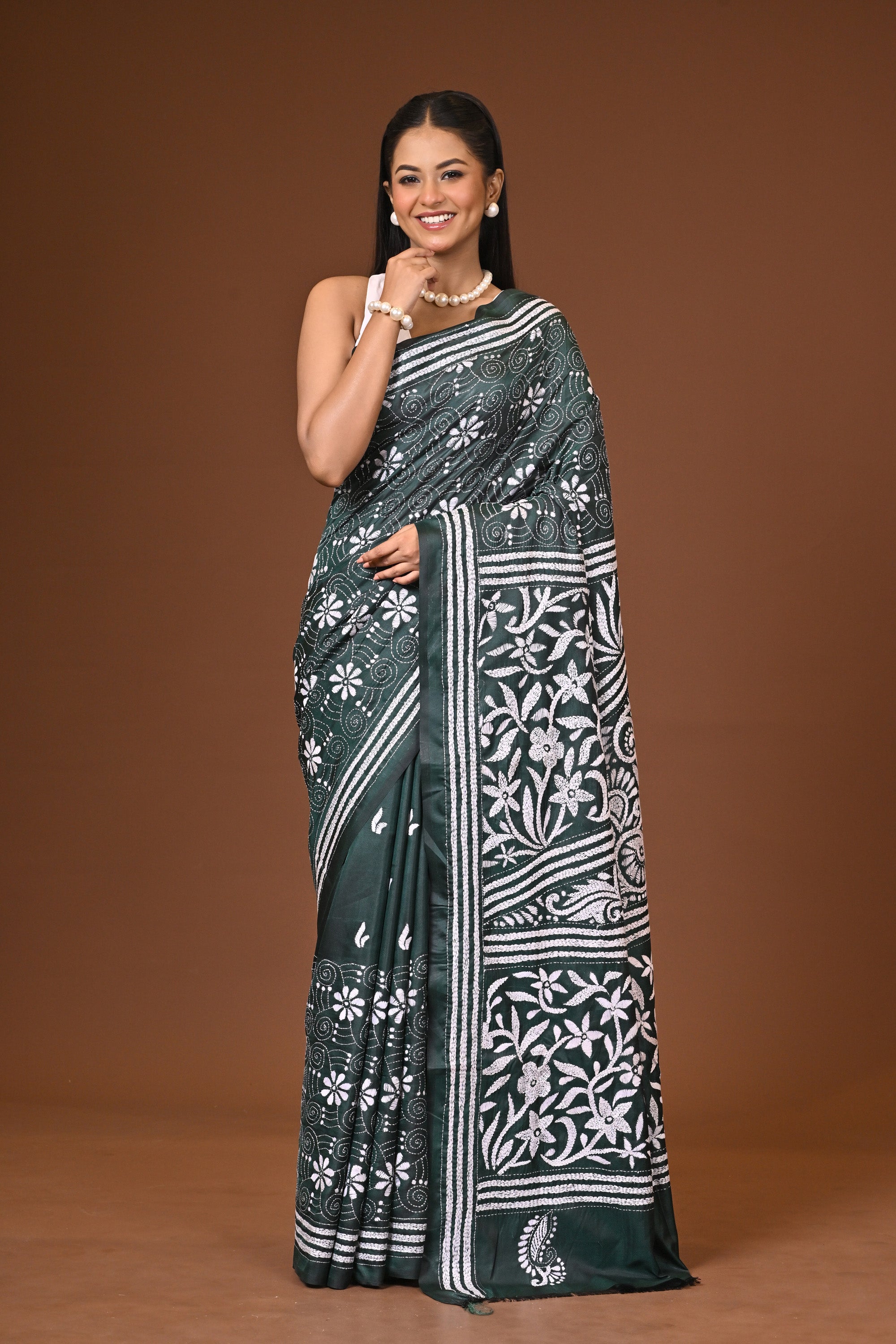 Blended Silk Kantha Saree Thumbnail