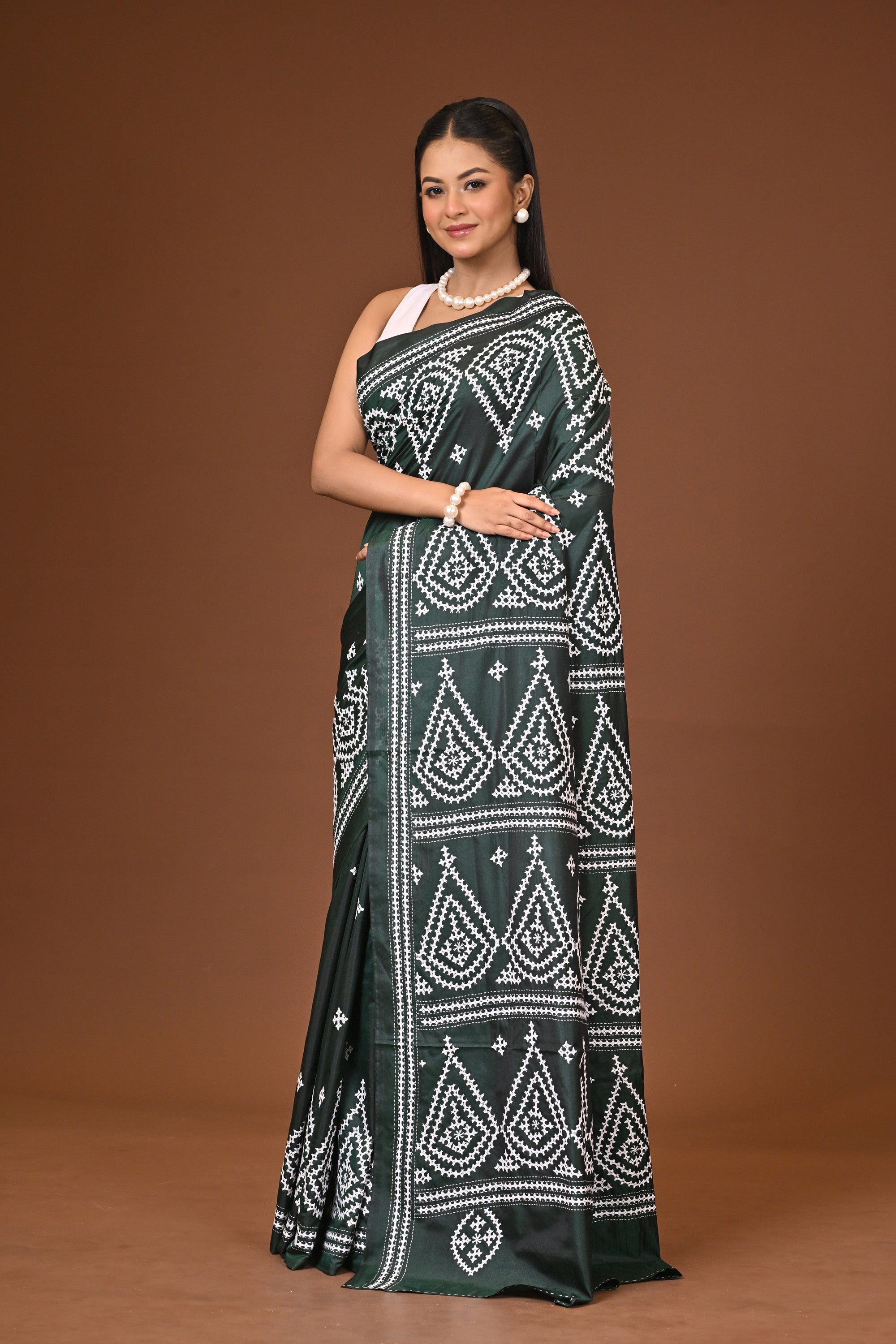 Blended Silk Kantha Stitch Saree Bottle Green Thumbnail