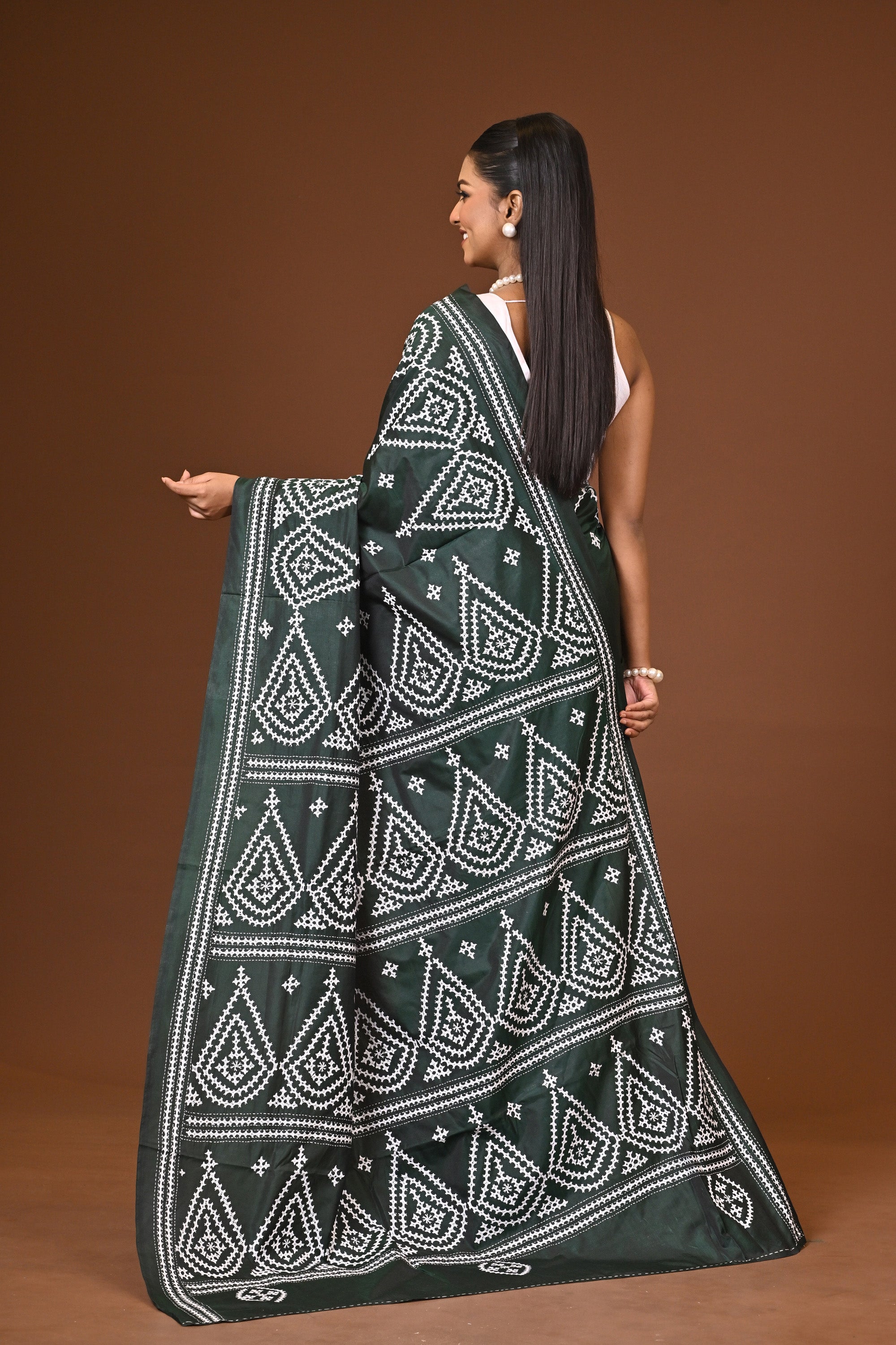 Blended Silk Kantha Stitch Saree Bottle Green Thumbnail