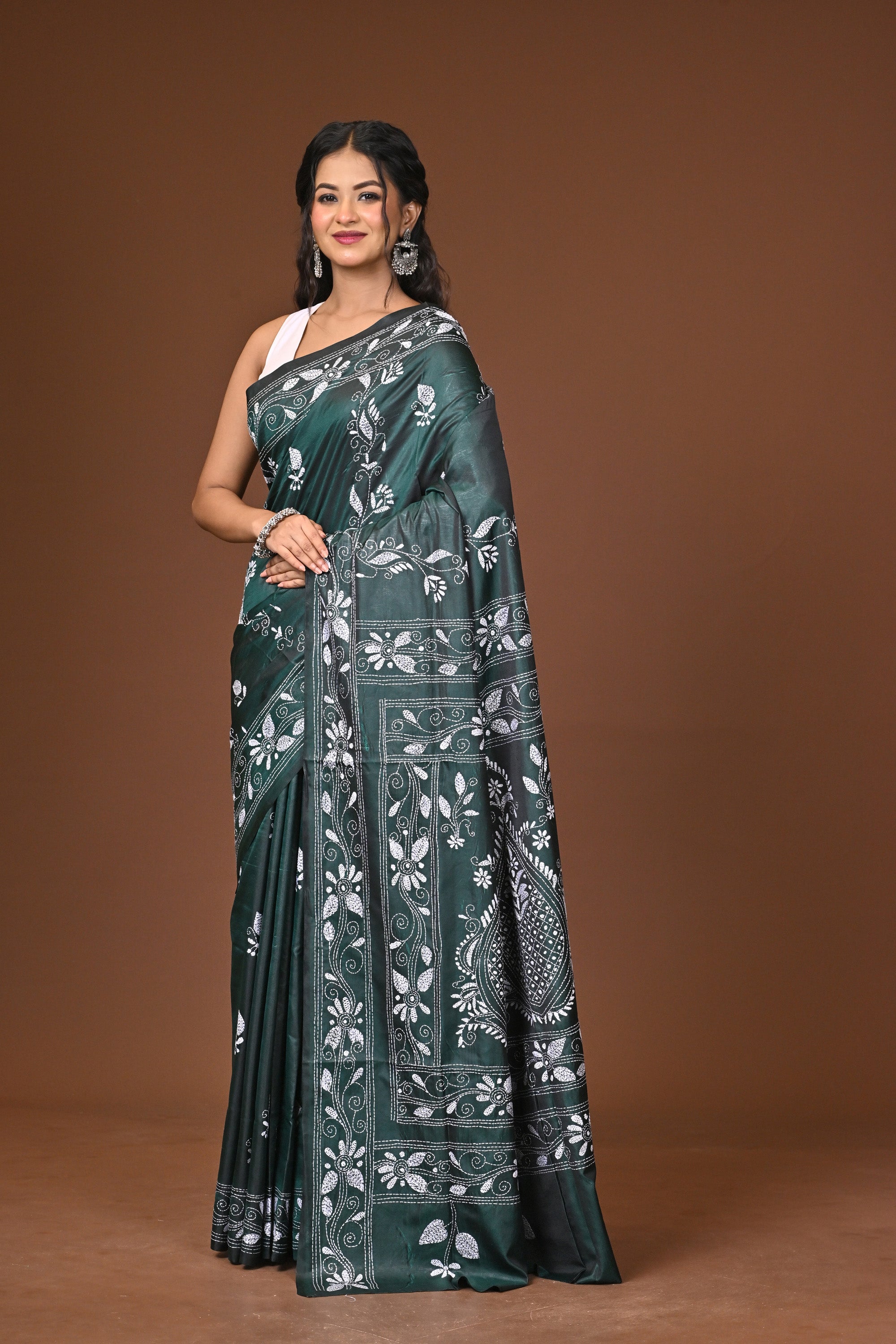 Blended Silk Kantha Stitch Saree Green Thumbnail