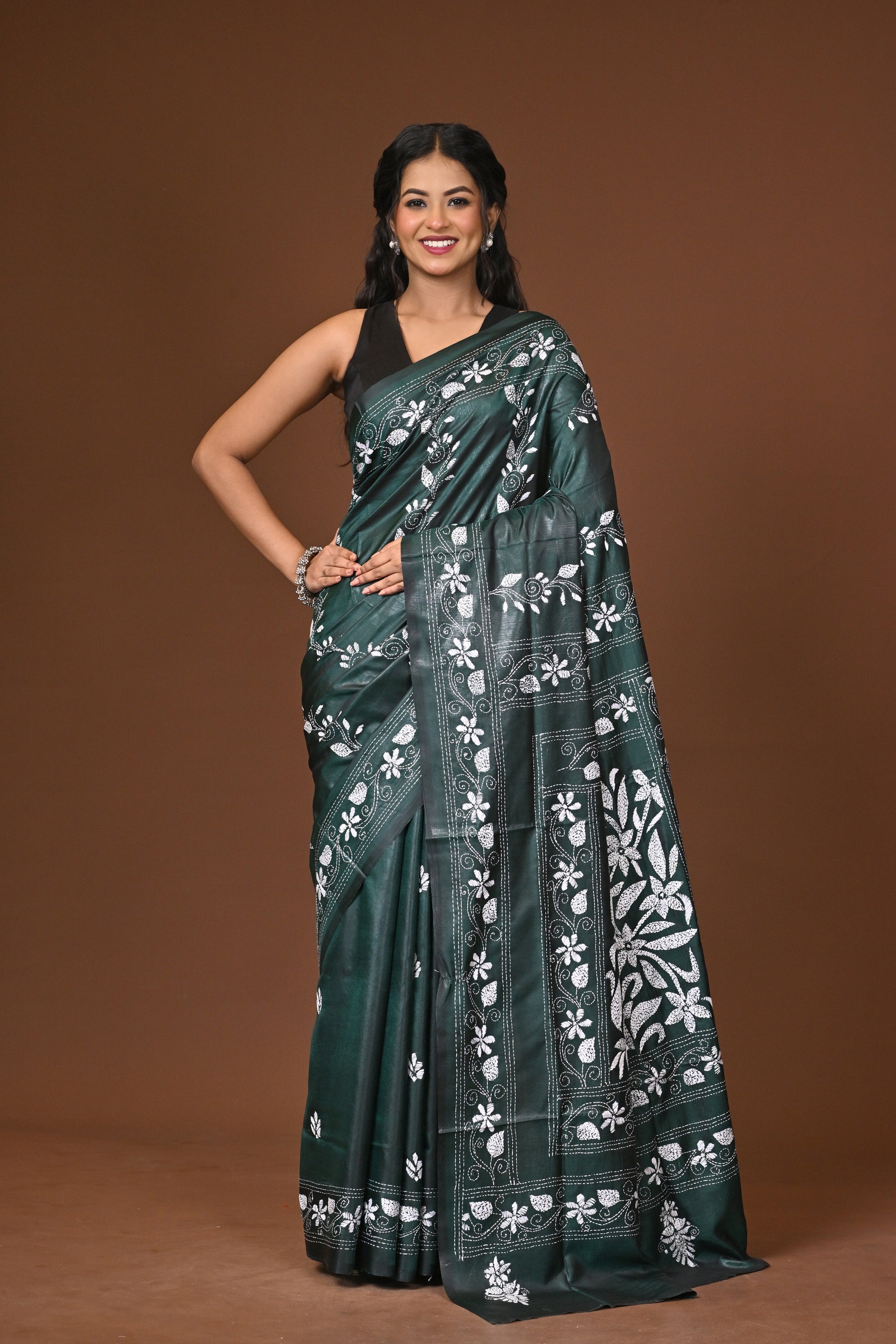 Blended Silk Kantha Stitch Saree Green Thumbnail