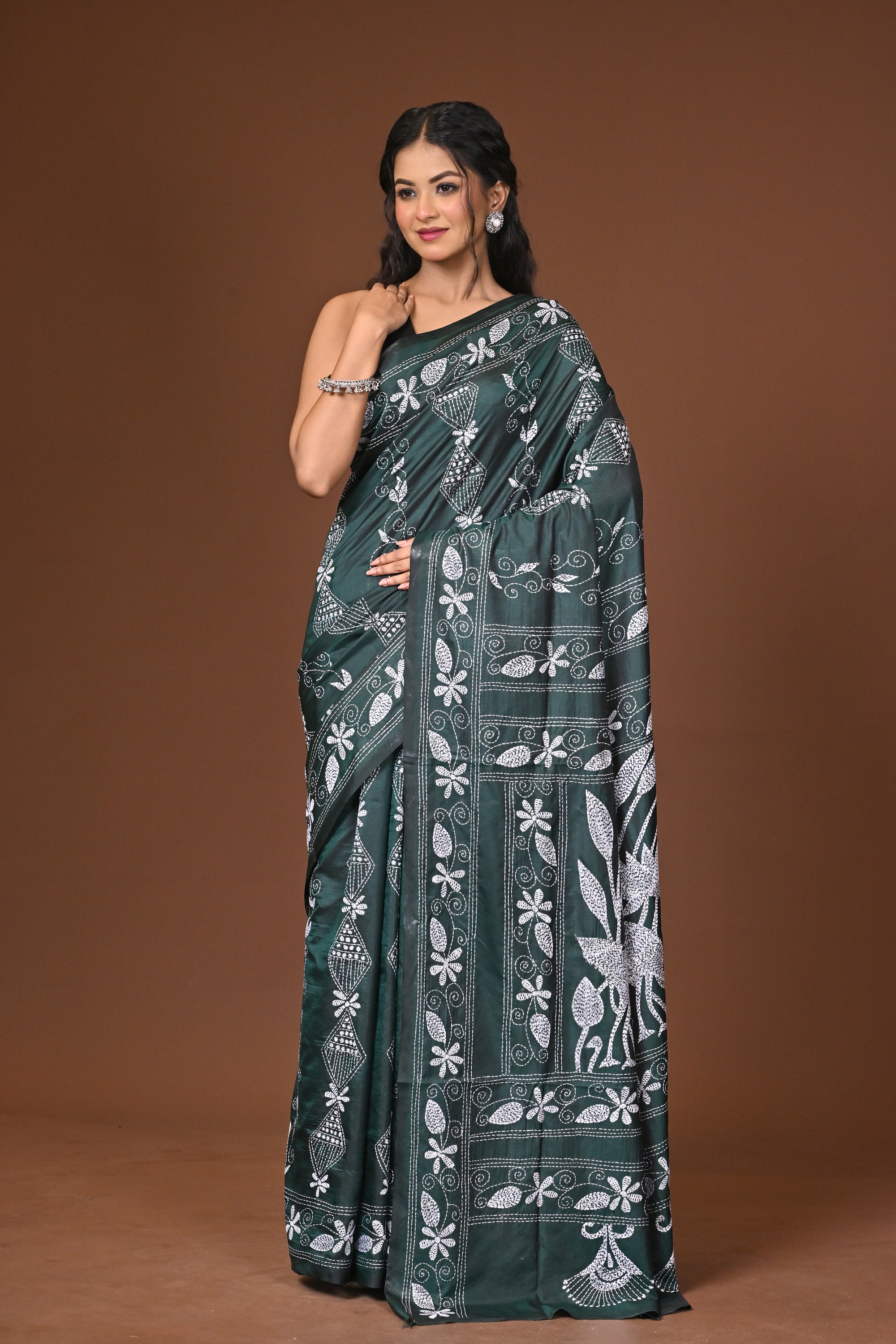 Blended Silk Kantha Stitch Saree Green Thumbnail