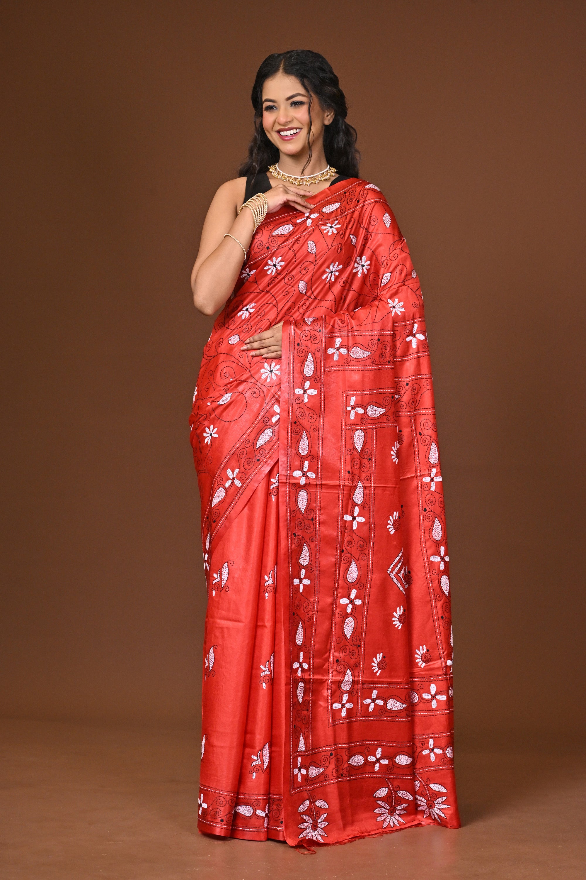 Blended Silk Kantha Stitch Saree Red Thumbnail