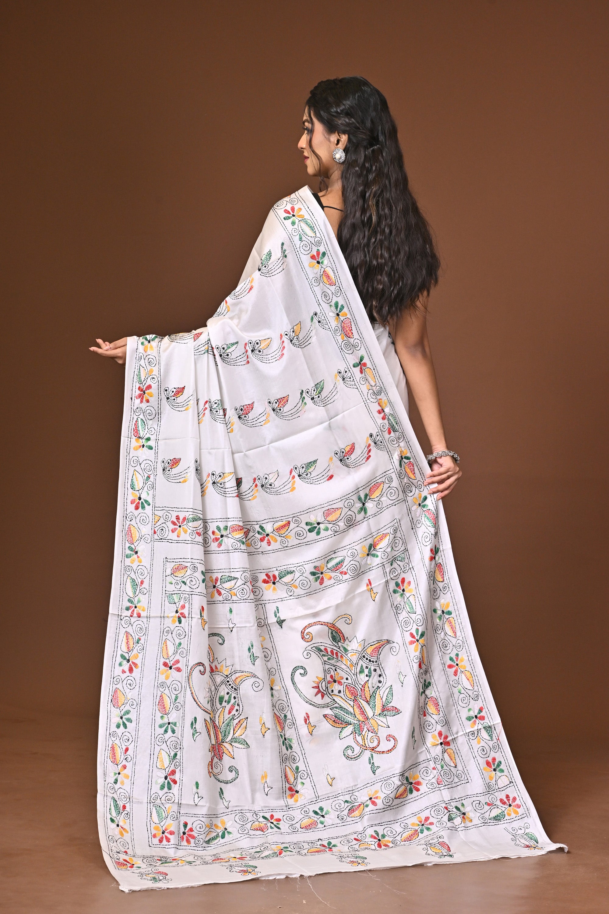 Blended Silk Kantha Stitch Saree White Thumbnail