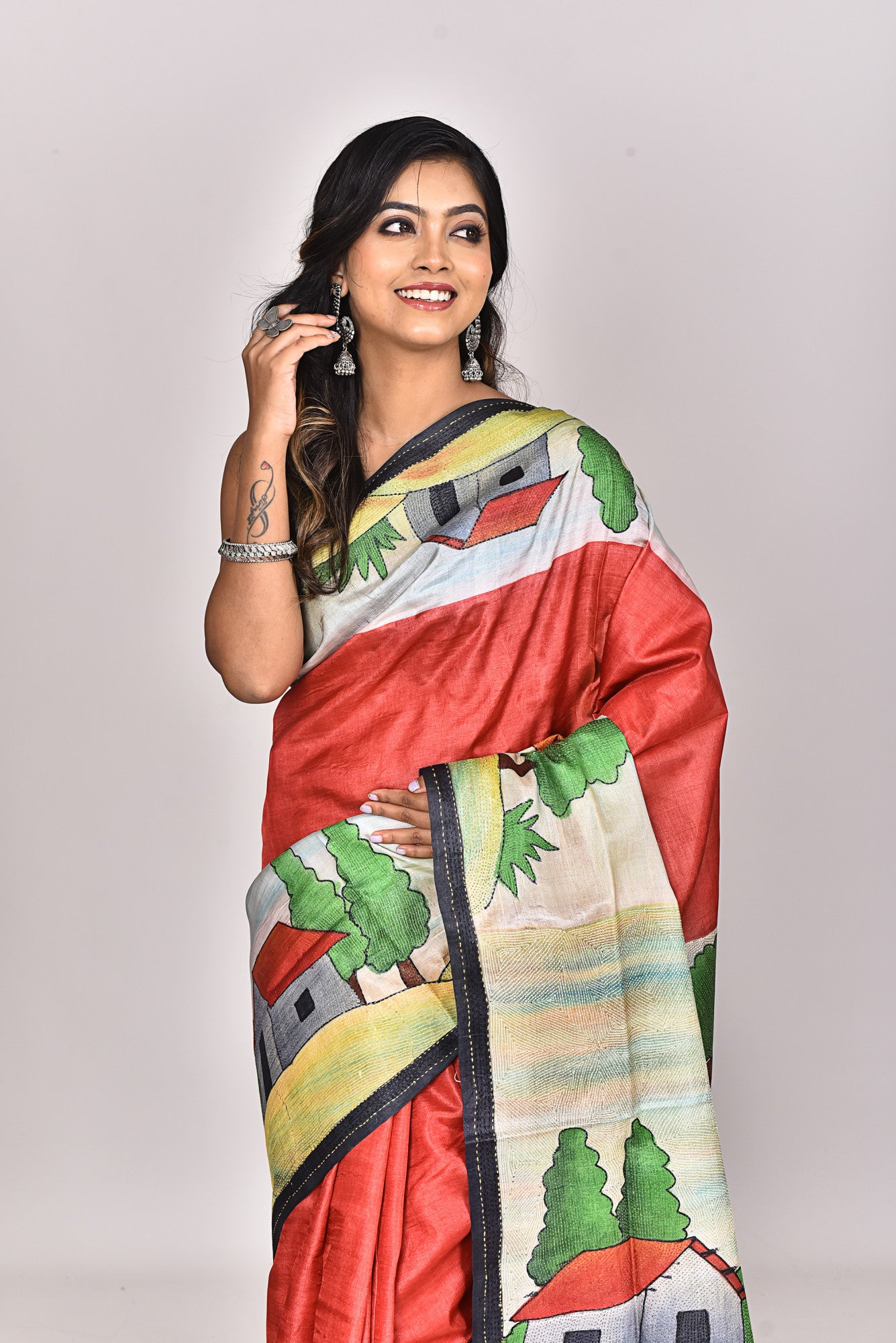 GACHI HANDPRINT KANTHA SAREE Thumbnail