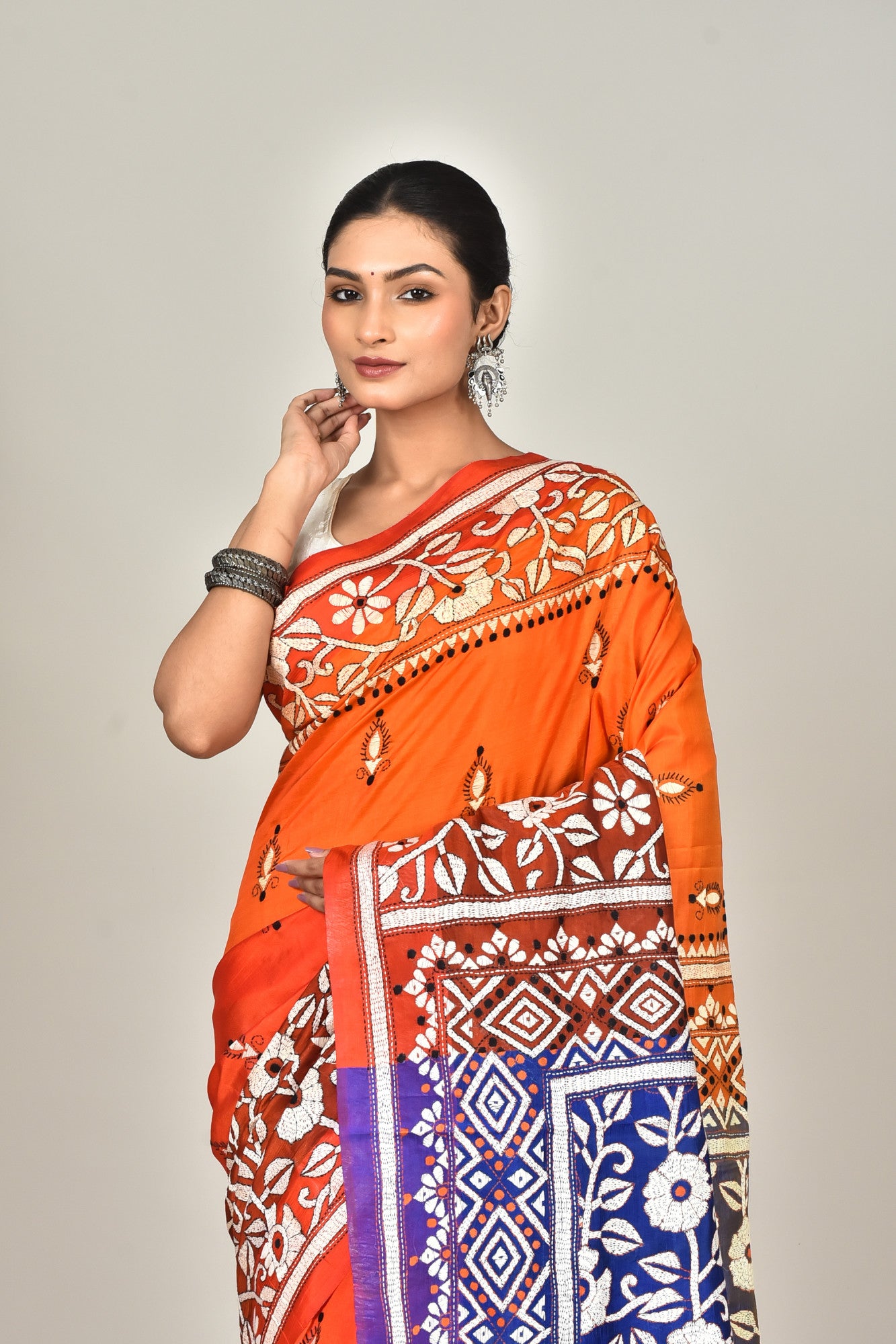 GACHI SILK DIY KANTHA SAREE Thumbnail