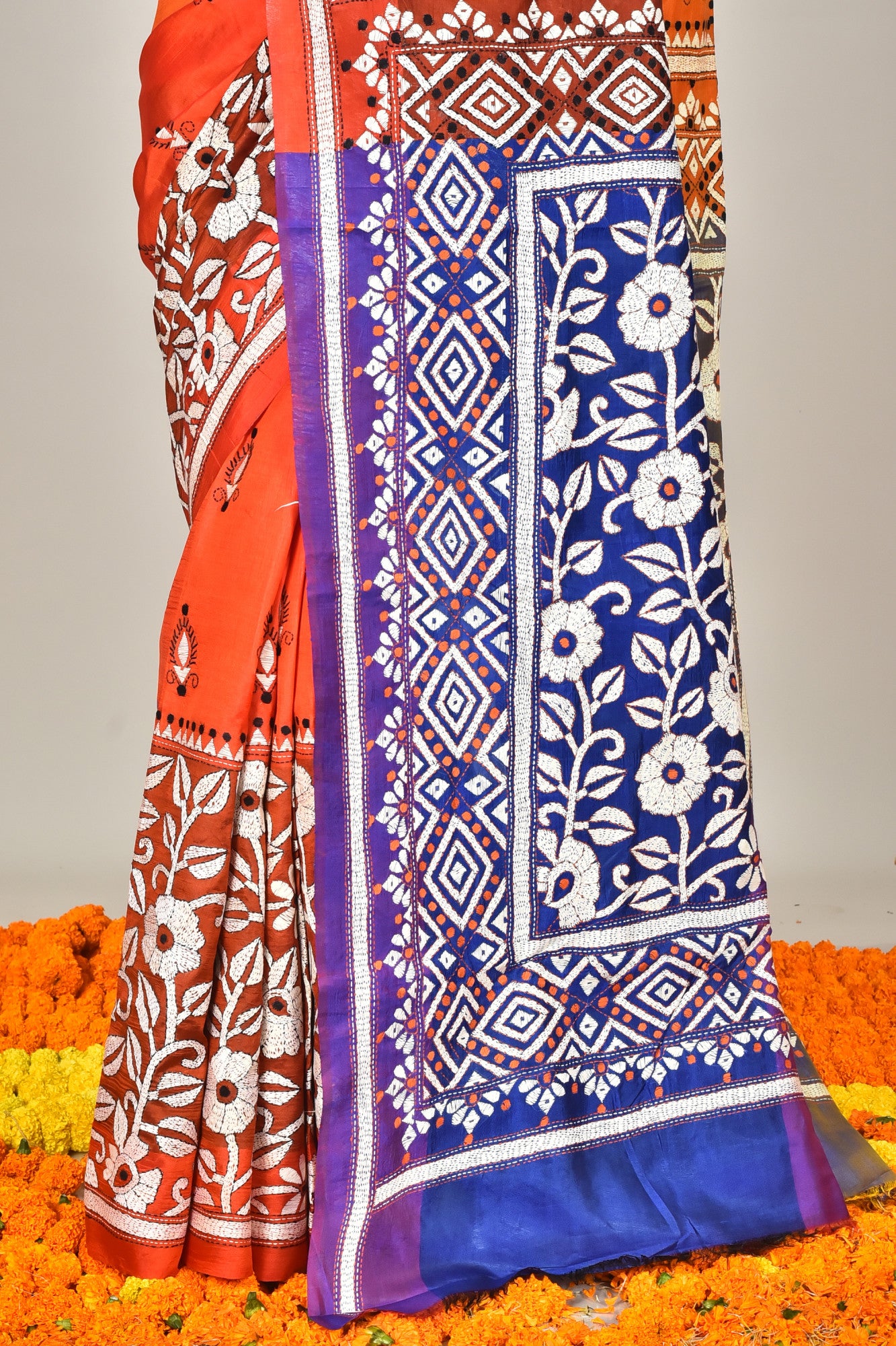 GACHI SILK DIY KANTHA SAREE Thumbnail