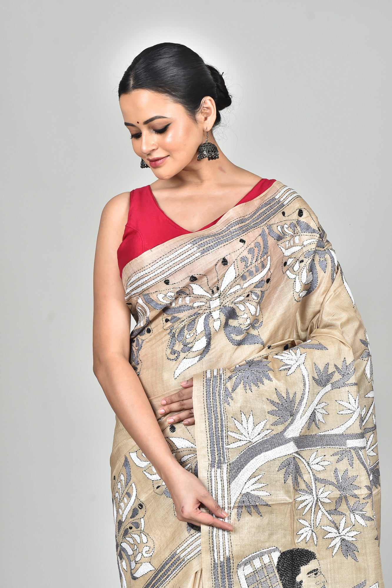 GACHI SILK KANTHA SAREE Thumbnail