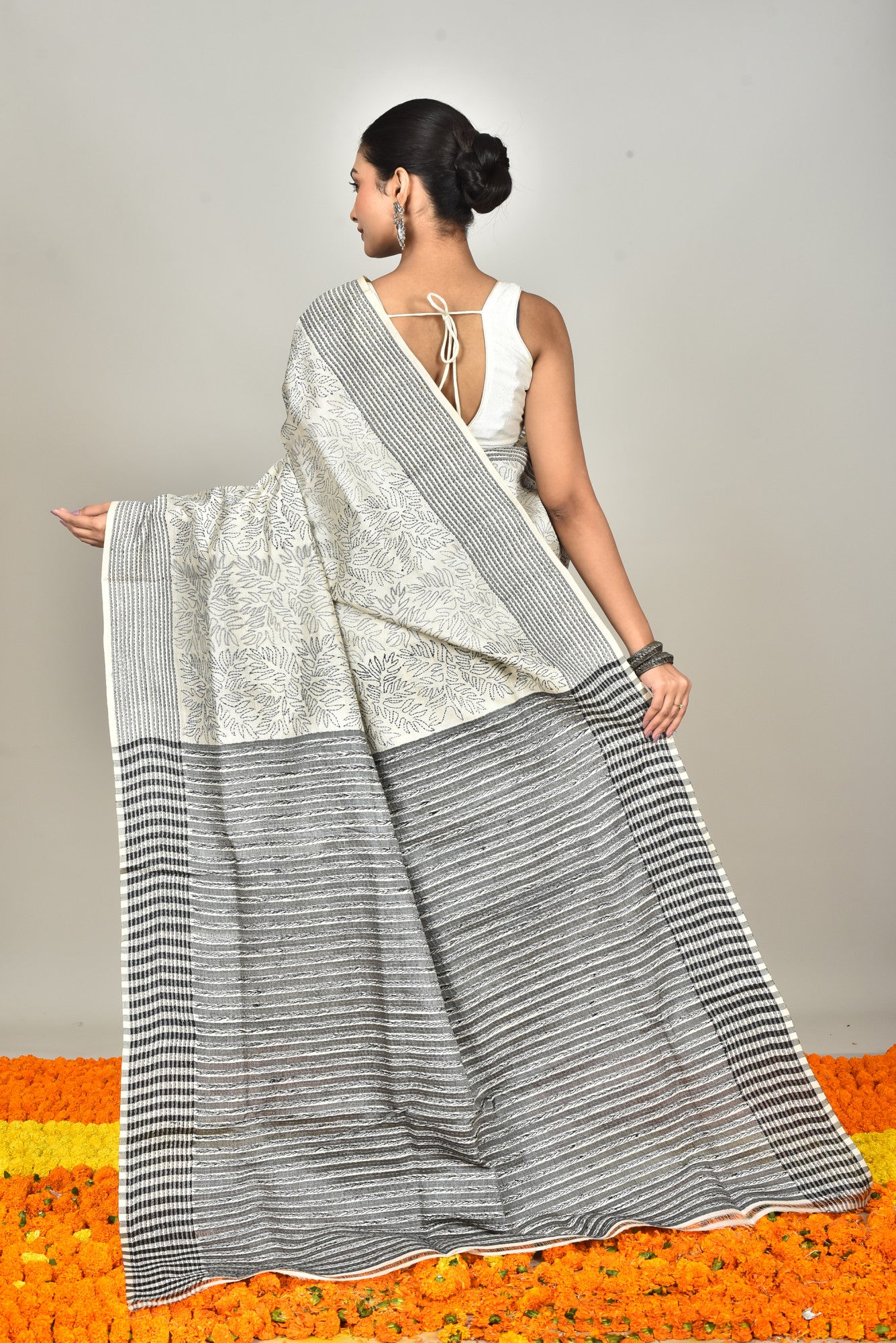 JALCHURI SILK KANTHA SAREE Thumbnail
