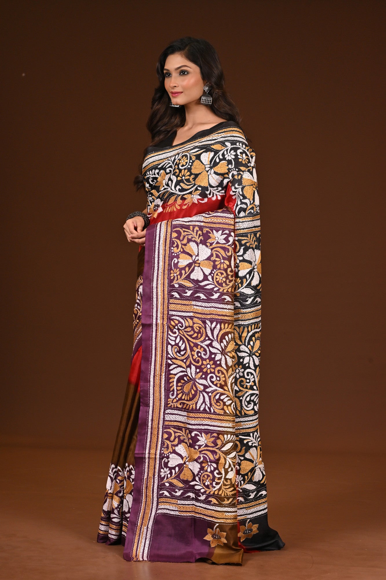 PURE SILK KANTHA SAREE Thumbnail