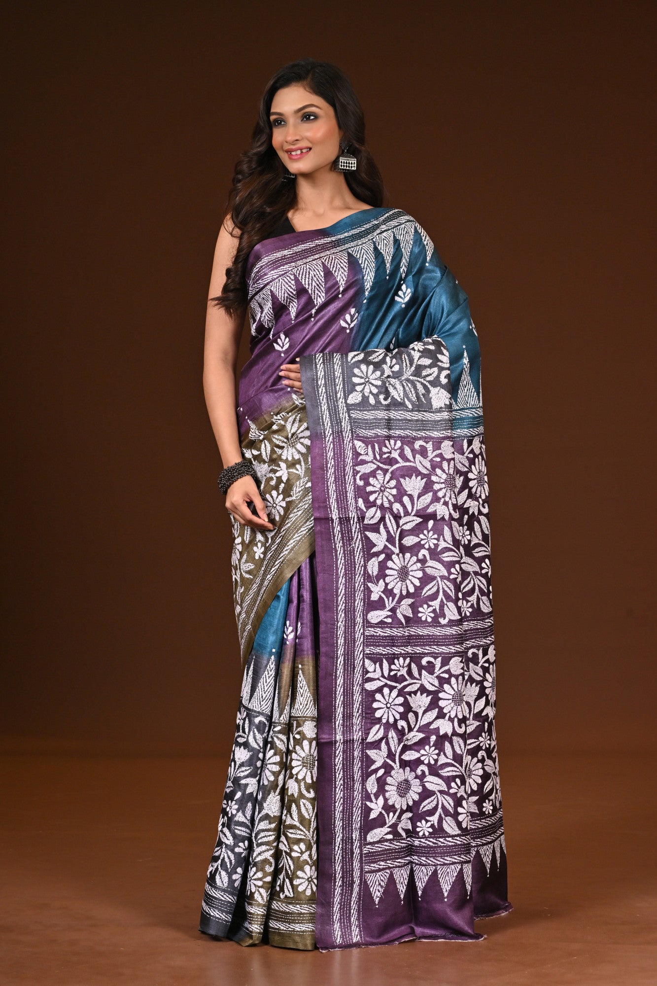 PURE SILK KANTHA SAREE Thumbnail