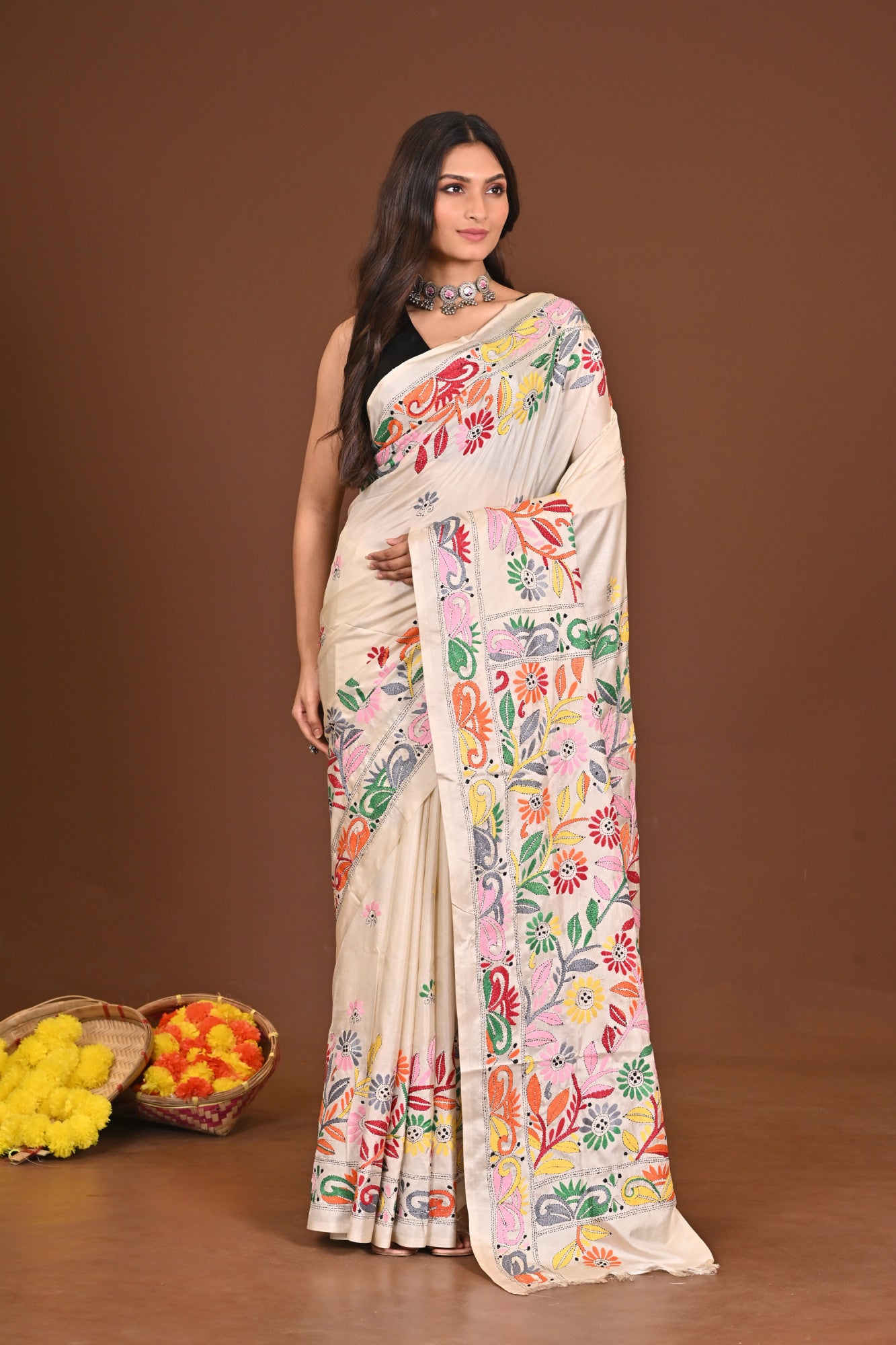 RAJESHWARI BLENDED SILK KANTHA SAREE Thumbnail