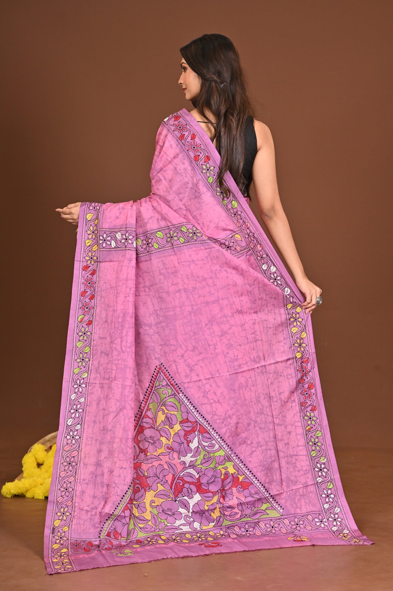 SHARODIYASROT BLENDED SILK KANTHA SAREE Thumbnail