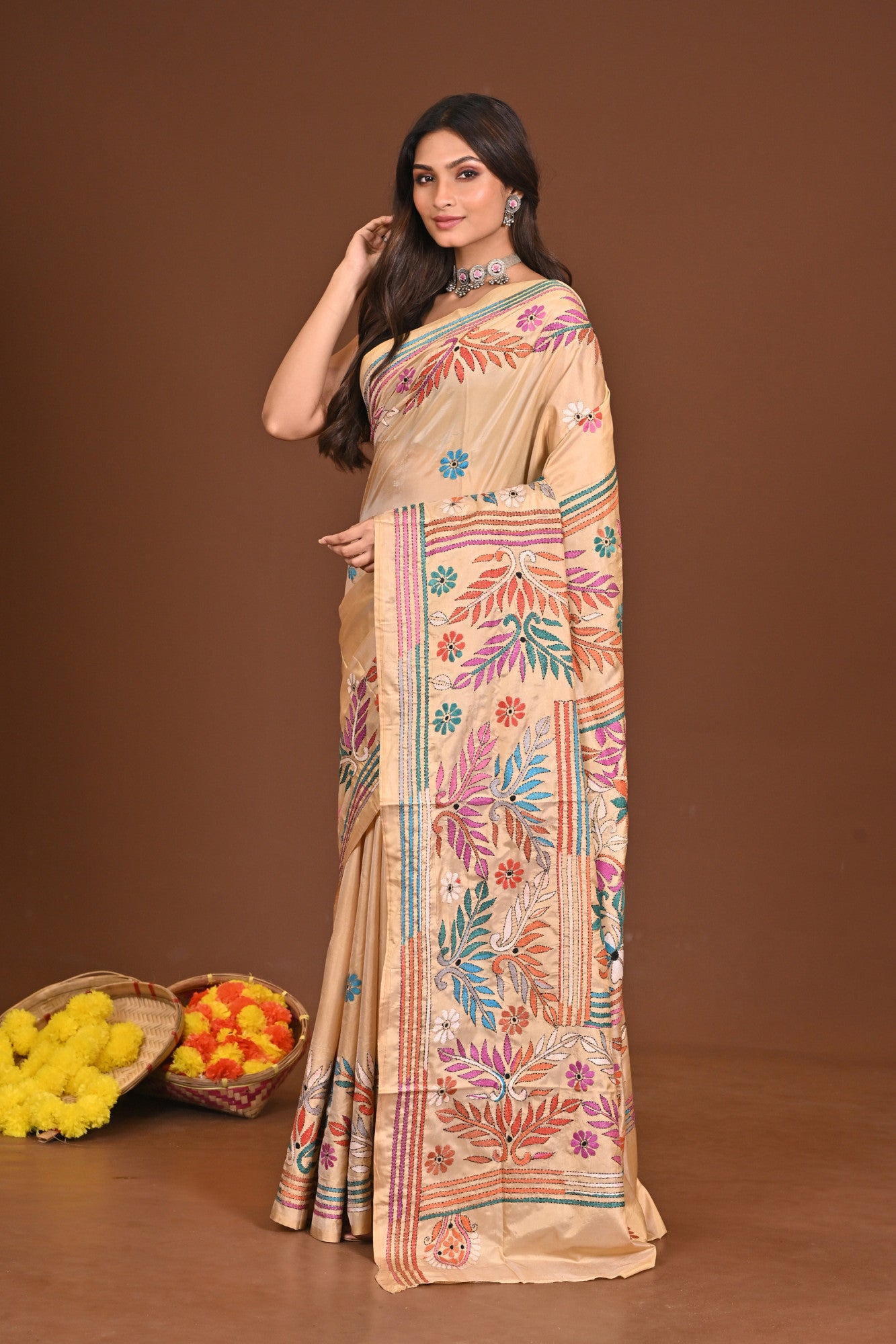 SIDDHIDHATRI BLENDED SILK KANTHA SAREE Thumbnail