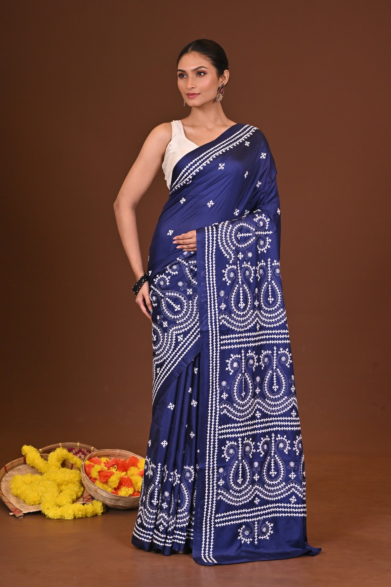 SROTINI BLENDED SILK KANTHA SAREE Thumbnail