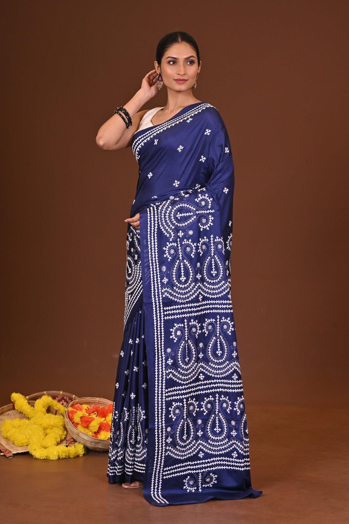 SROTINI BLENDED SILK KANTHA SAREE Thumbnail