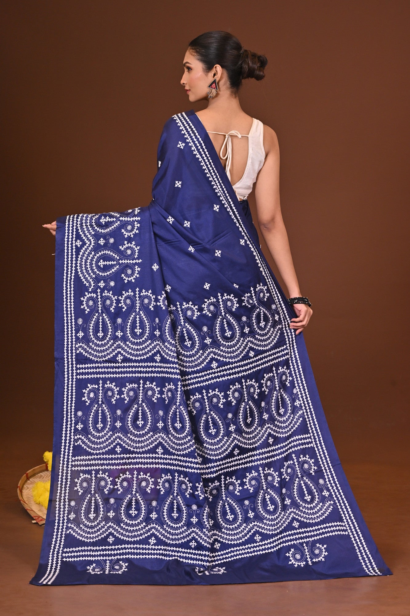 SROTINI BLENDED SILK KANTHA SAREE Thumbnail