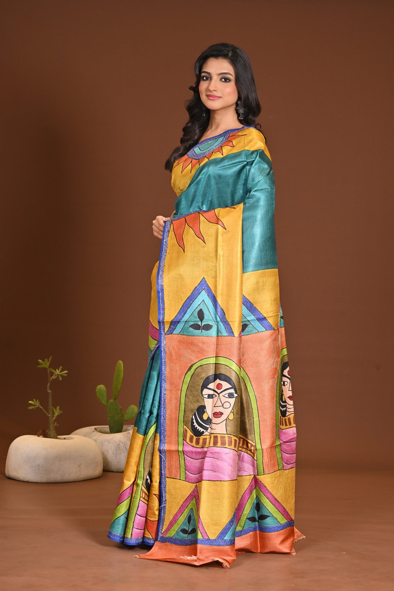 TUSSAR HANDPRINT KANTHA SAREE Thumbnail