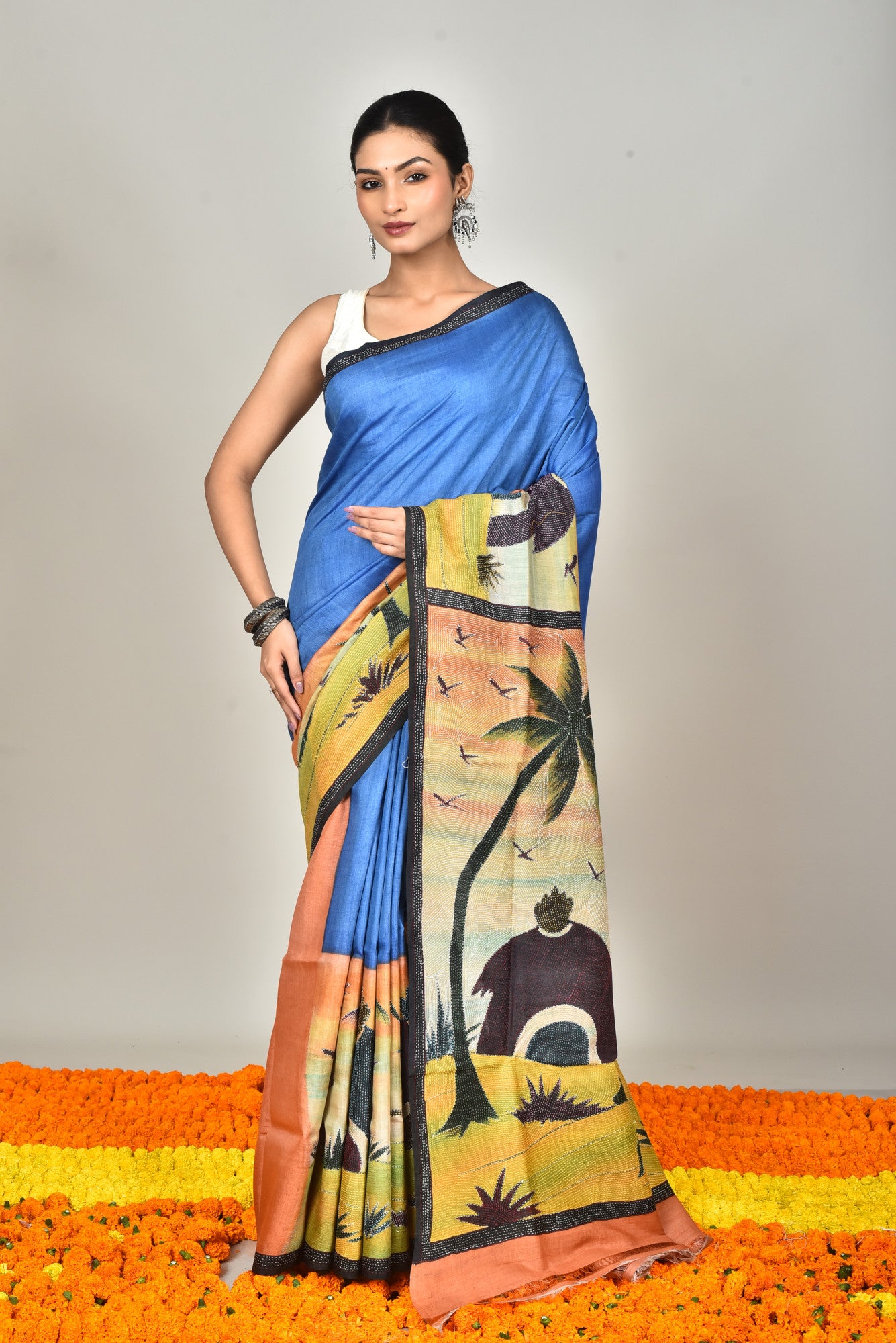 TUSSAR SILK HANDPRINT SAREE Thumbnail