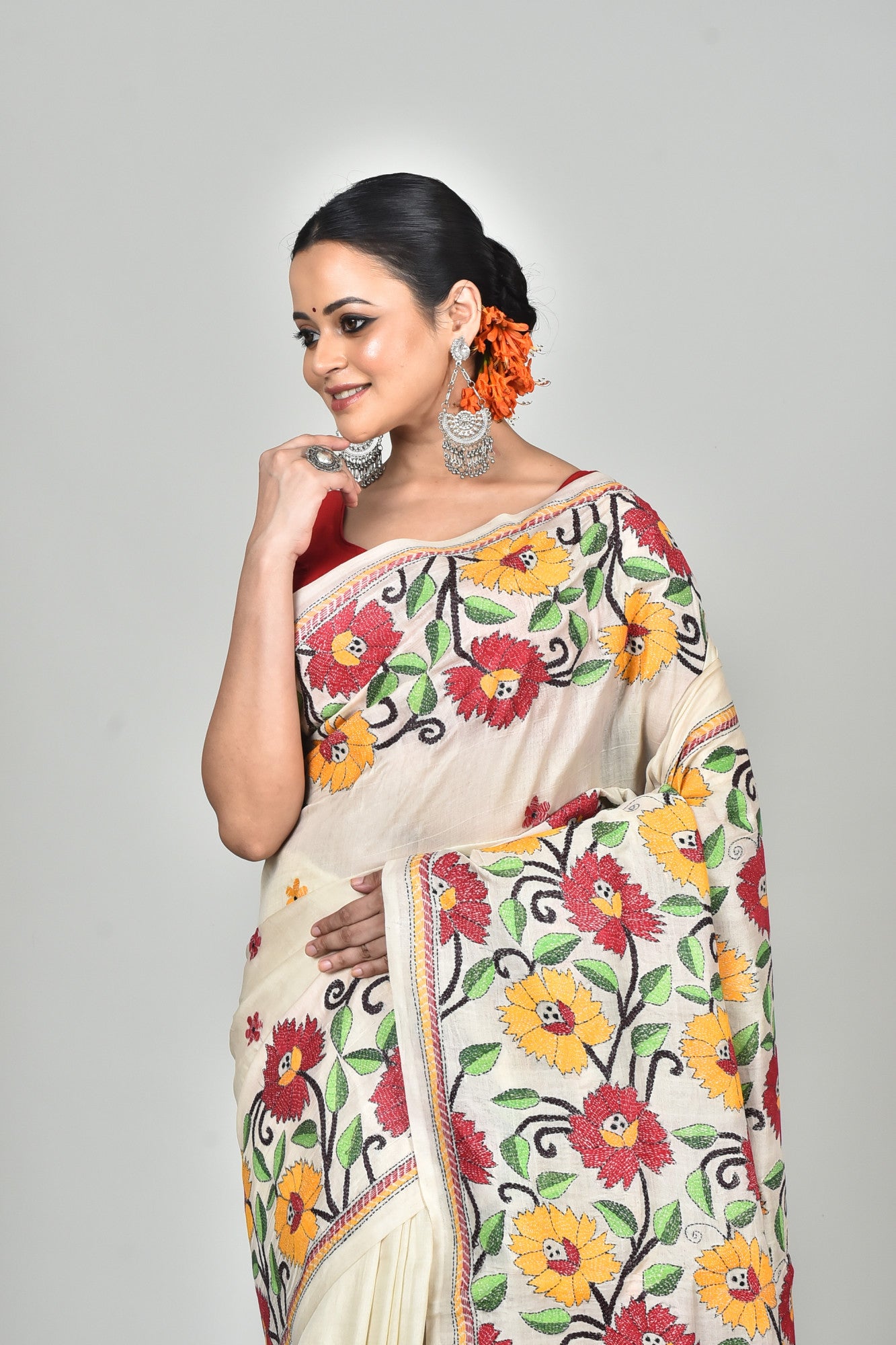 TUSSAR SILK KANTHA SAREE Thumbnail