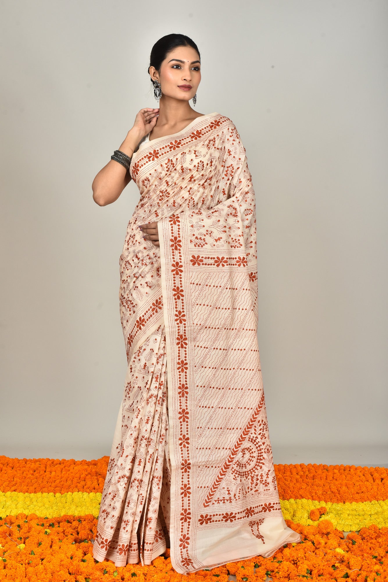 TUSSAR HANPRINT KANTHA SAREE Thumbnail