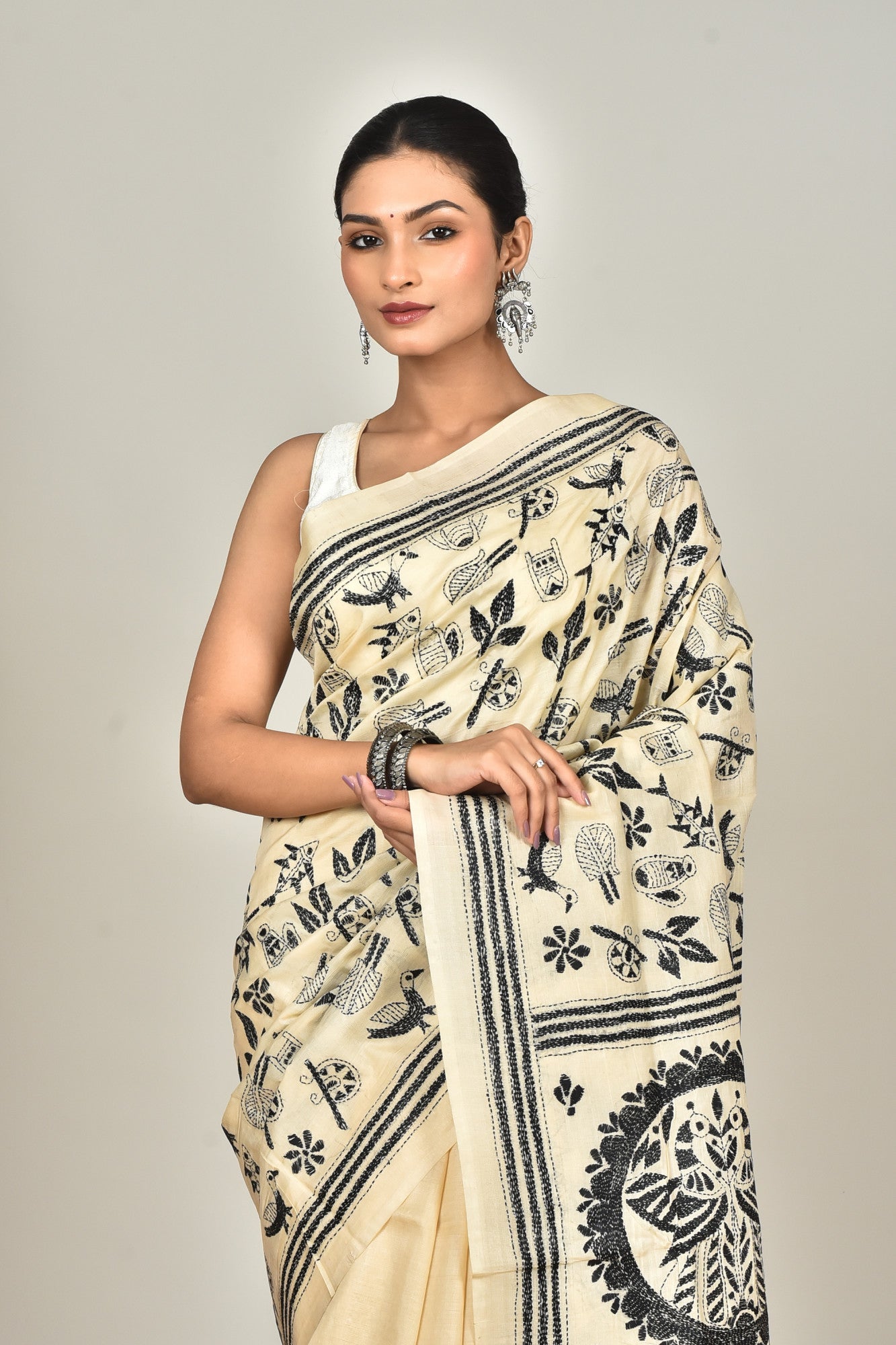 TUSSAR SILK KANTHA SAREE Thumbnail