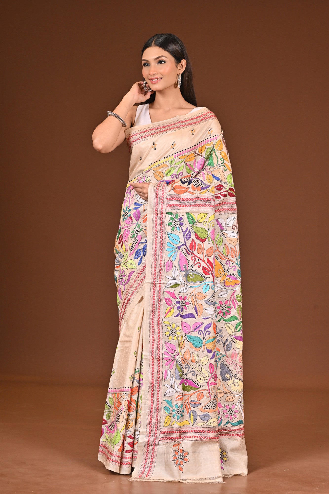 TUSSAR  SILK KANTHA SAREE Thumbnail
