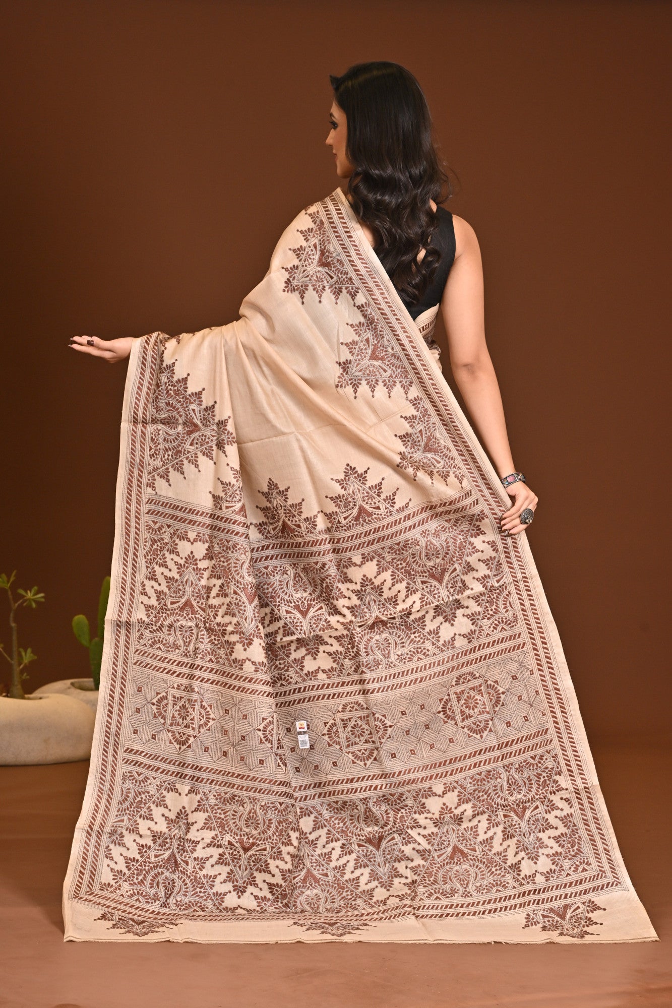 TUSSAR SILK KANTHA SAREE Thumbnail
