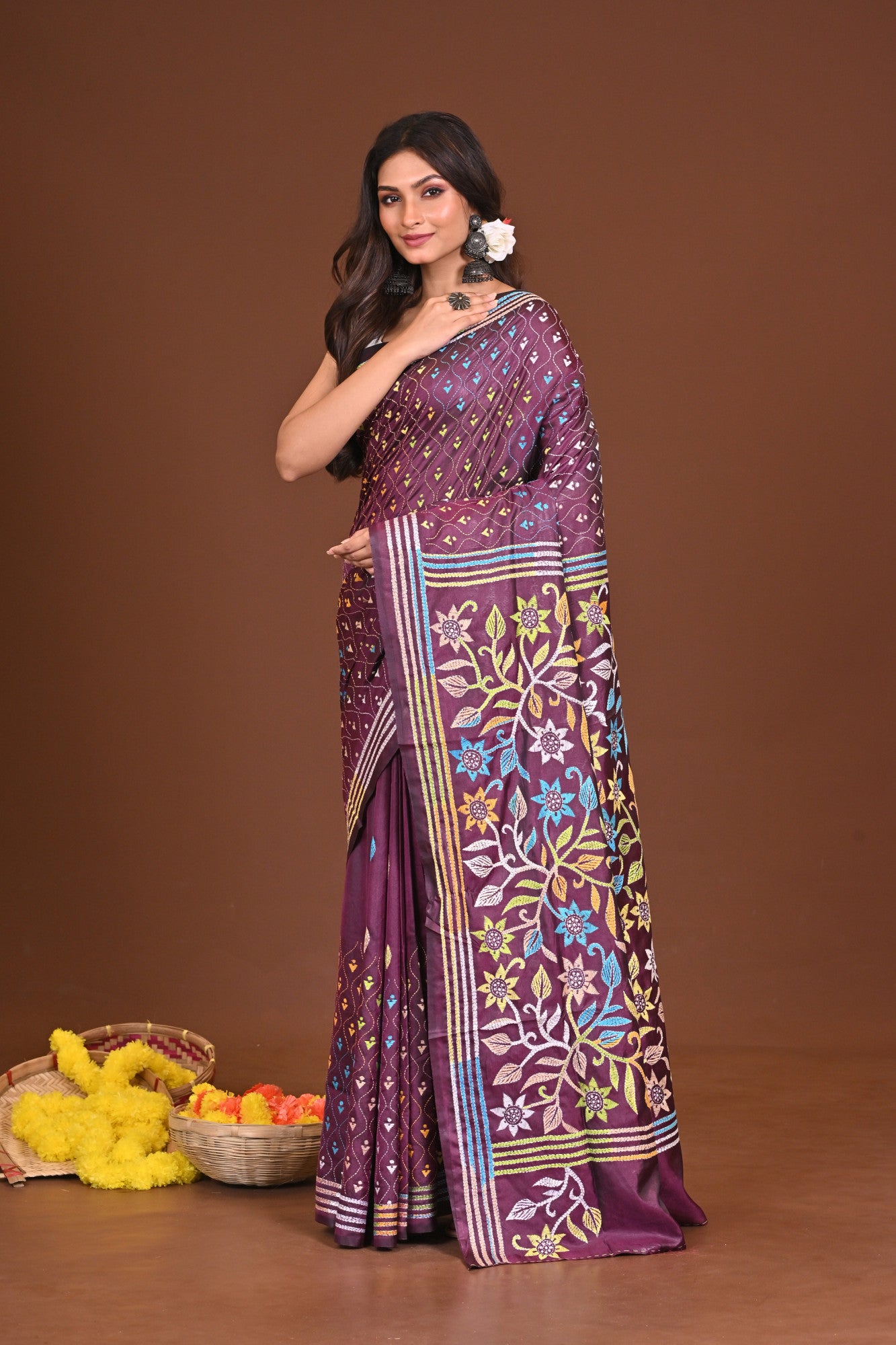 VANDANA BLENDED SILK KANTHA SAREE Thumbnail