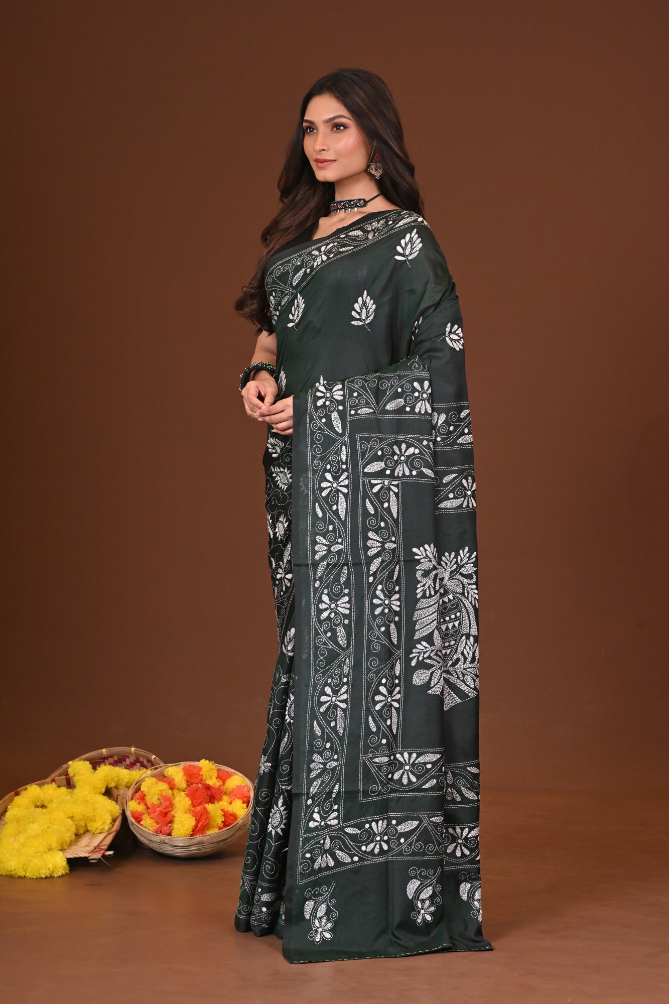 VRINDA BLENDED SILK KANTHA SAREE Thumbnail